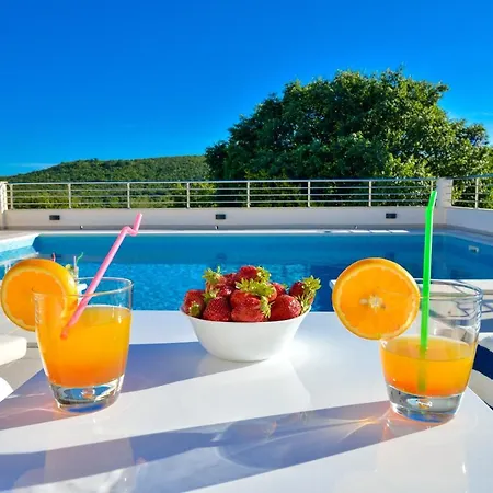 Villa Mendula